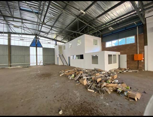 993M² WAREHOUSE TO LET IN WESTMEAD
